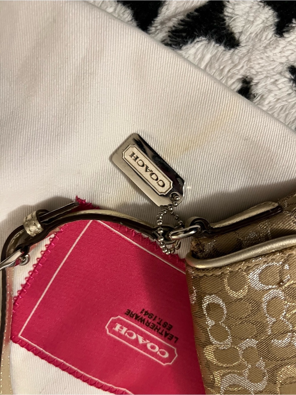 Coach Khaki Signature Jacquard Shoulder Bag with Gold Hardware - Picture 3 of 10